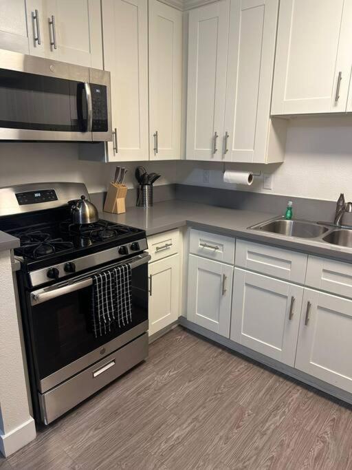 Two Bedroom Hollywood Apartment Los Angeles Esterno foto